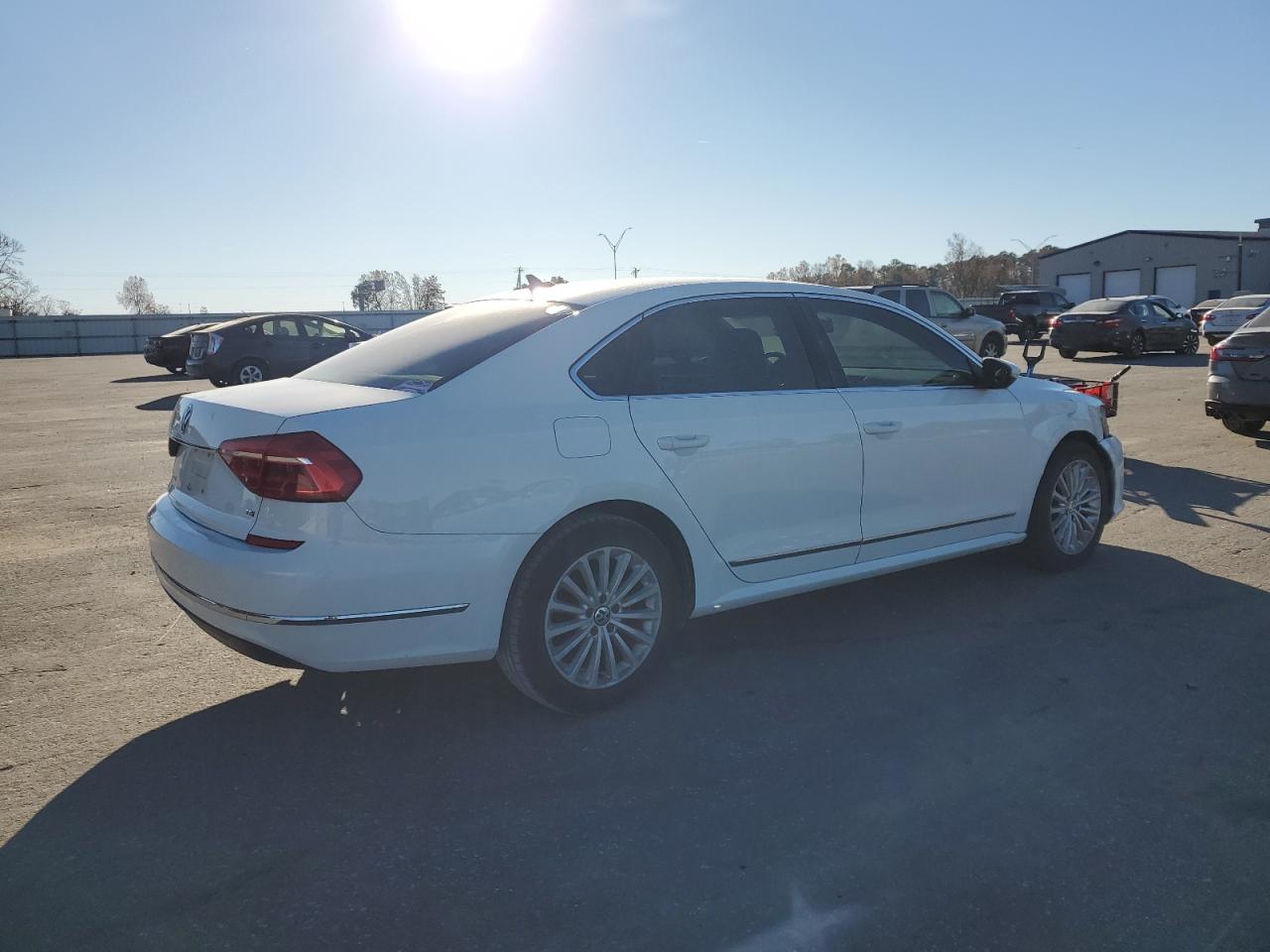 VOLKSWAGEN PASSAT SE