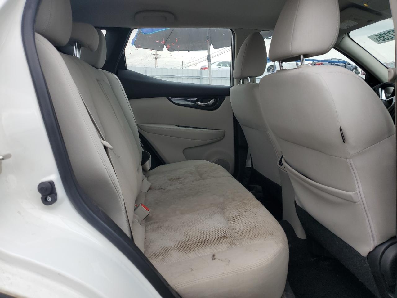 NISSAN ROGUE SPORT S