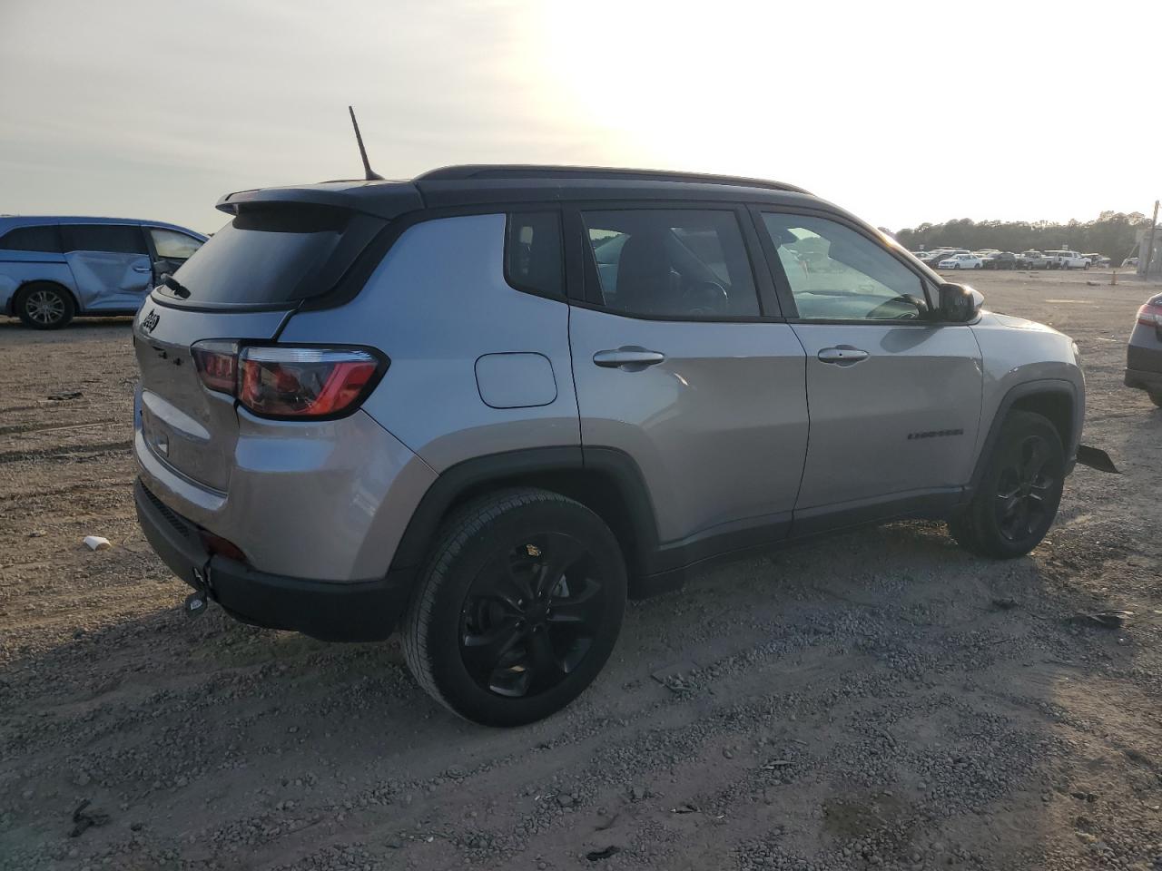 JEEP COMPASS LATITUDE