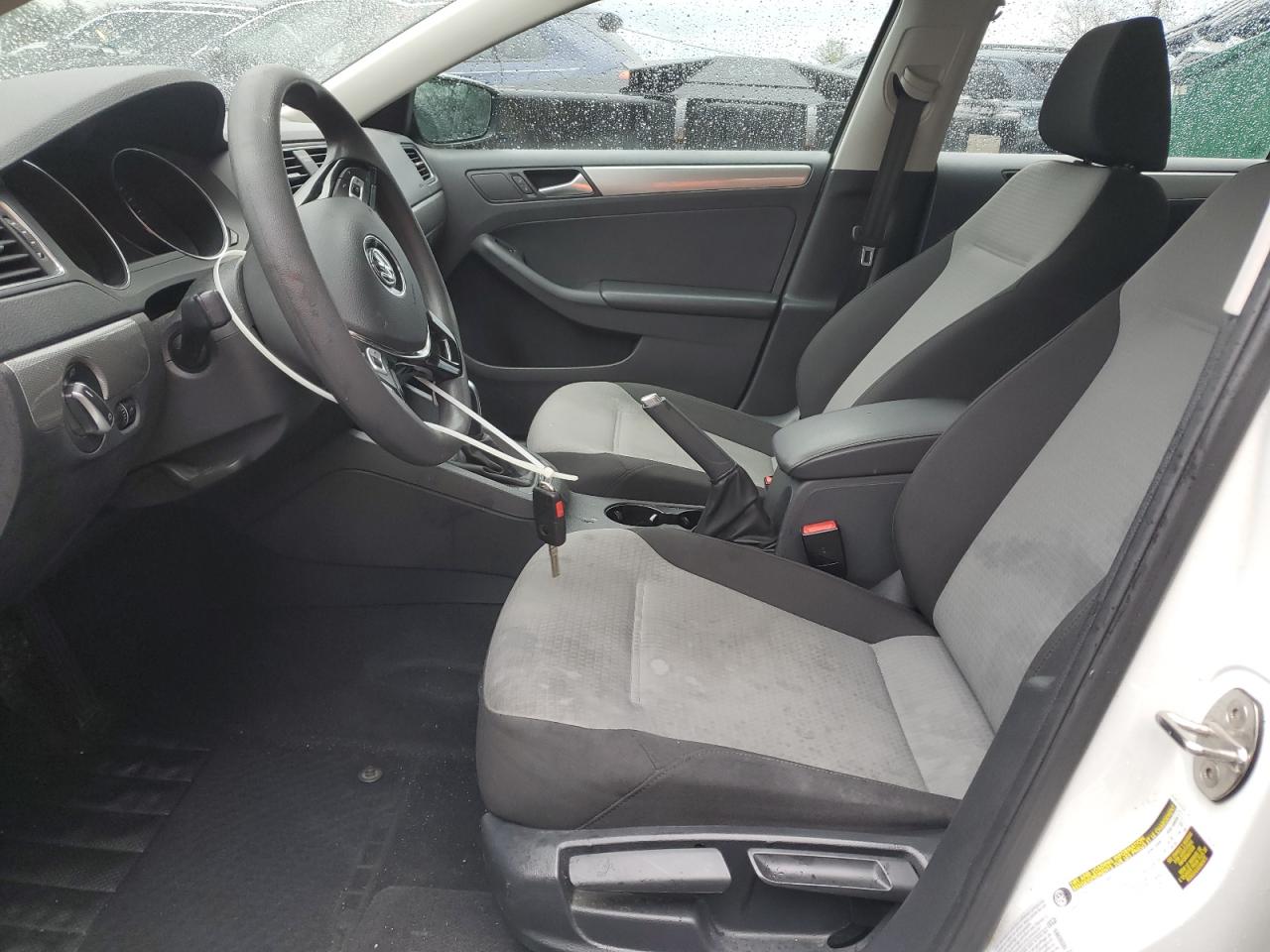 Lot #3310396963 2017 VOLKSWAGEN JETTA S