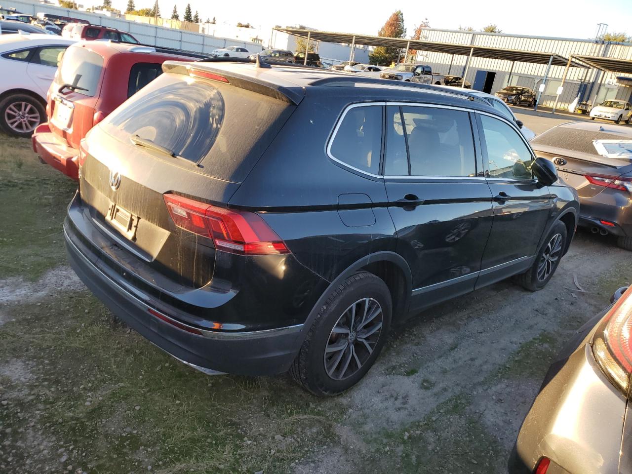 VOLKSWAGEN TIGUAN SE