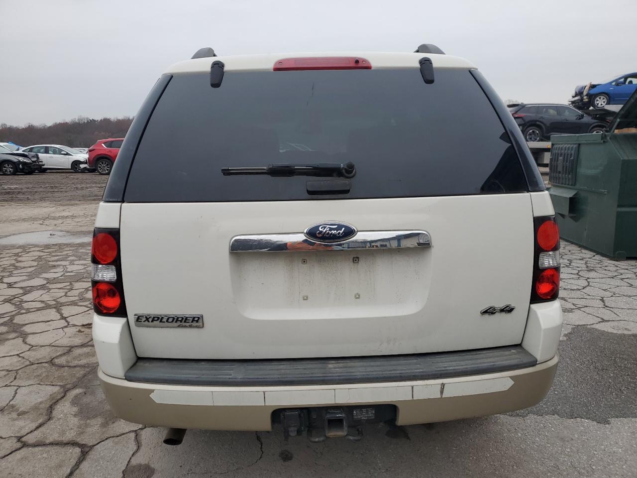 FORD EXPLORER EDDIE BAUER