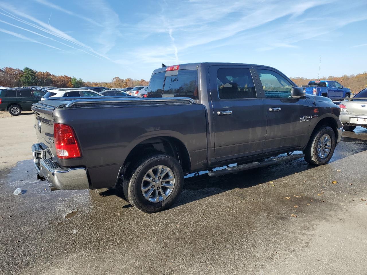 RAM 1500 SLT