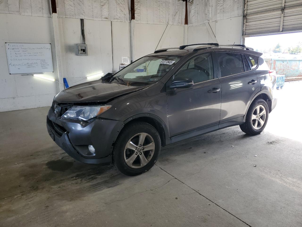 TOYOTA RAV4 XLE