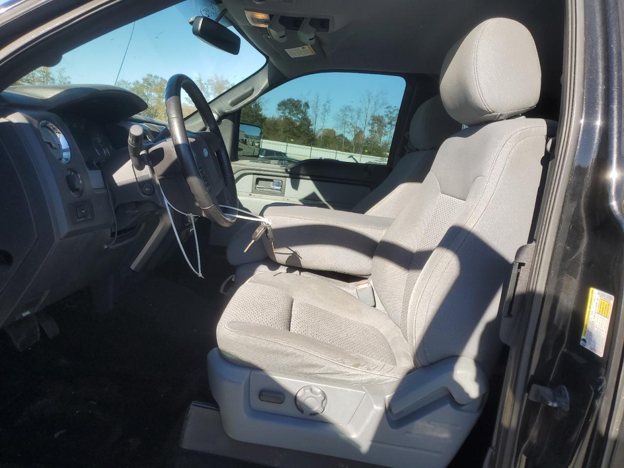 FORD F-150 SUPER CAB