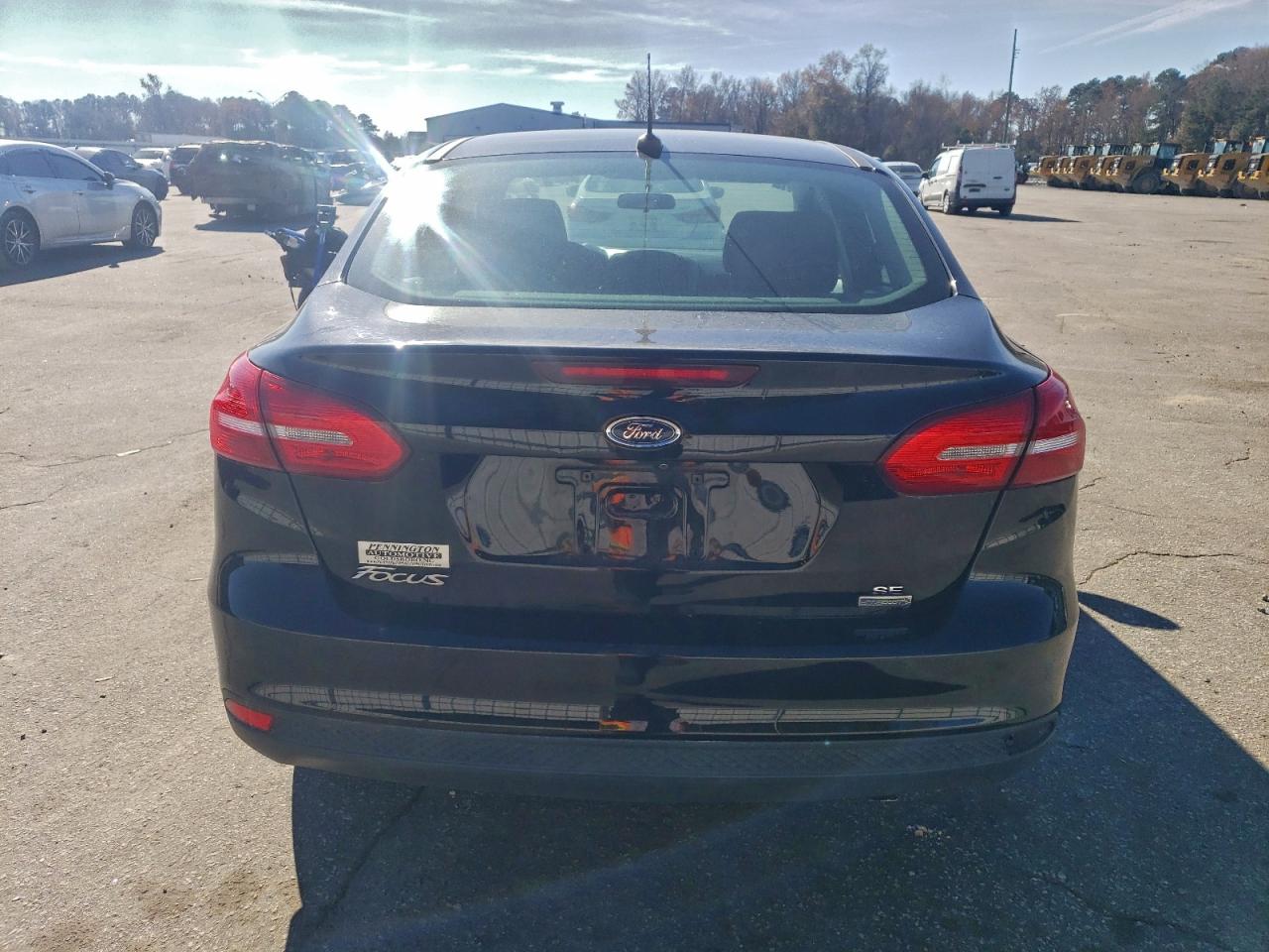 Lot #3305325303 2018 FORD FOCUS SE