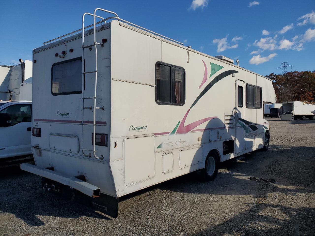 Lot #3292339303 2000 FORD E450 S-DUT