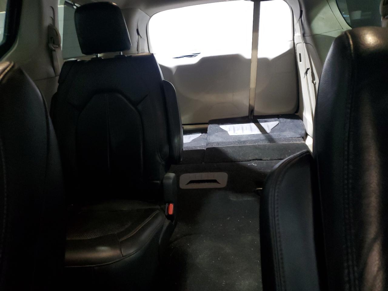 CHRYSLER PACIFICA TOURING L