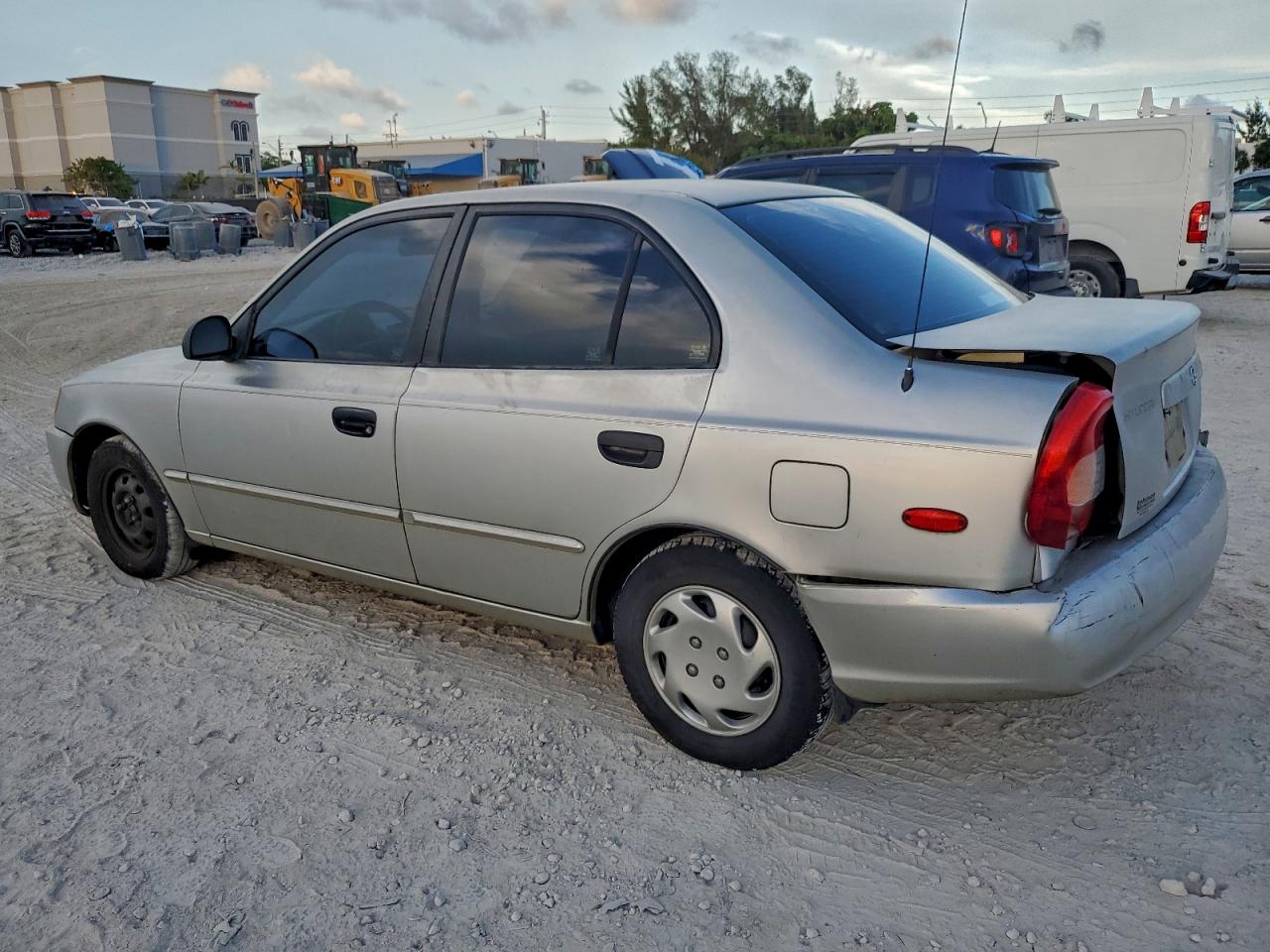 Lot #3315891081 2002 HYUNDAI ACCENT GL