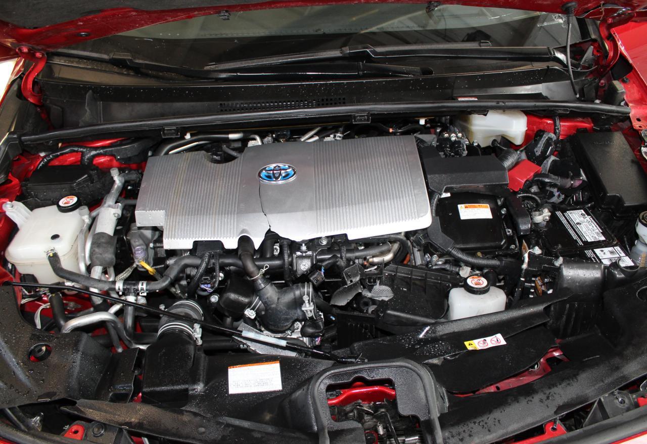 TOYOTA PRIUS PRIME LE