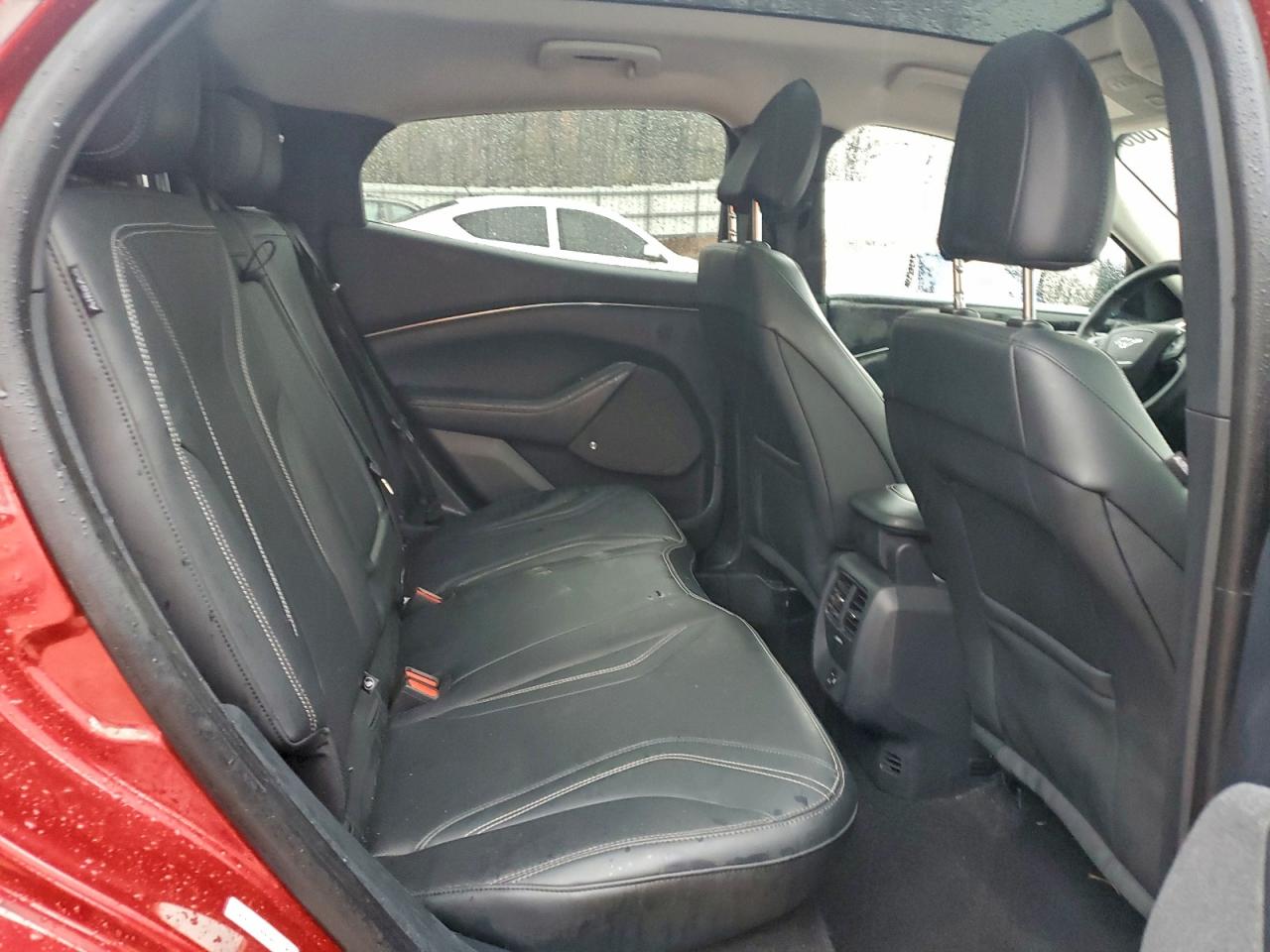 FORD MUSTANG PREMIUM