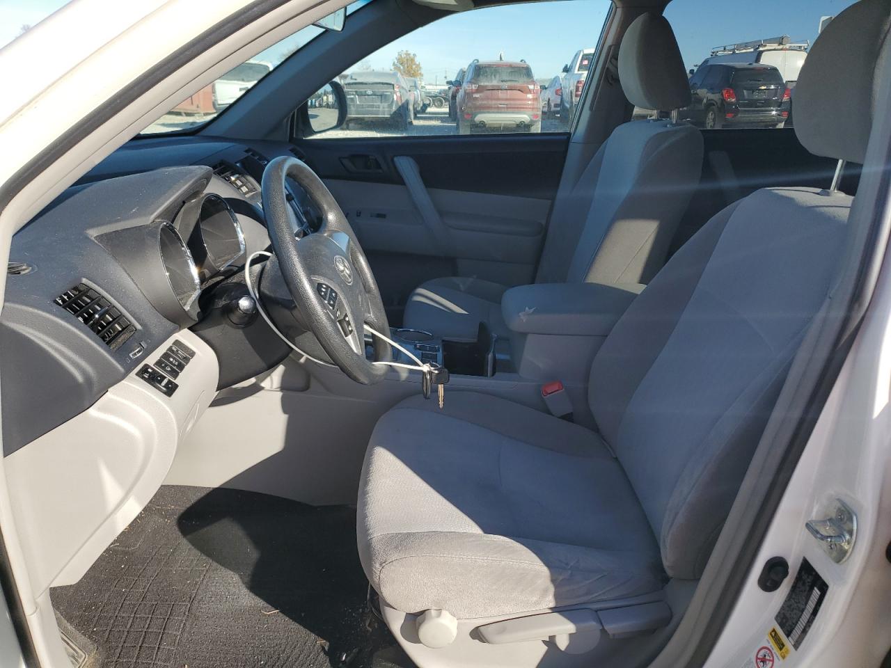 TOYOTA HIGHLANDER BASE