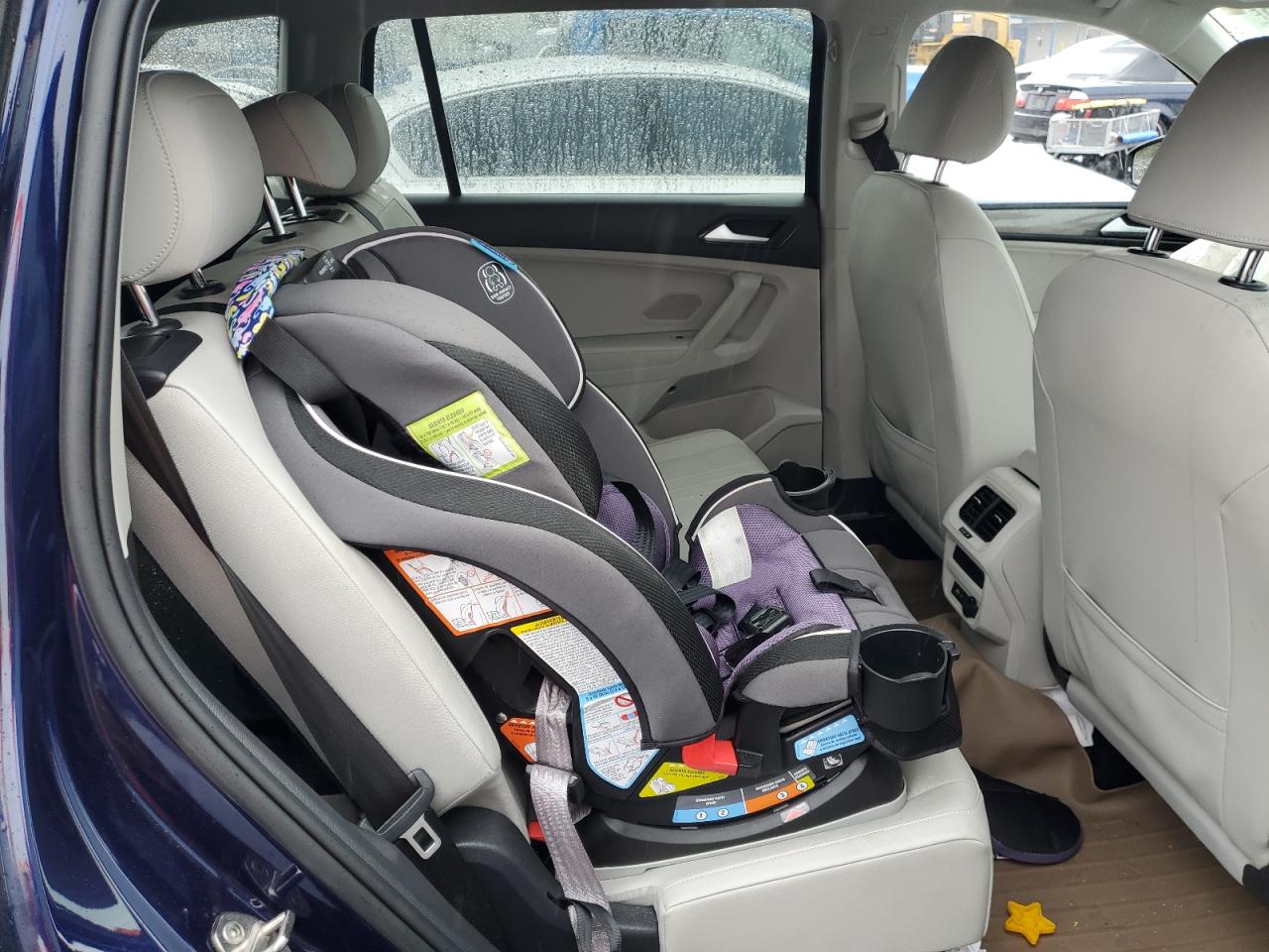 VOLKSWAGEN TIGUAN SE