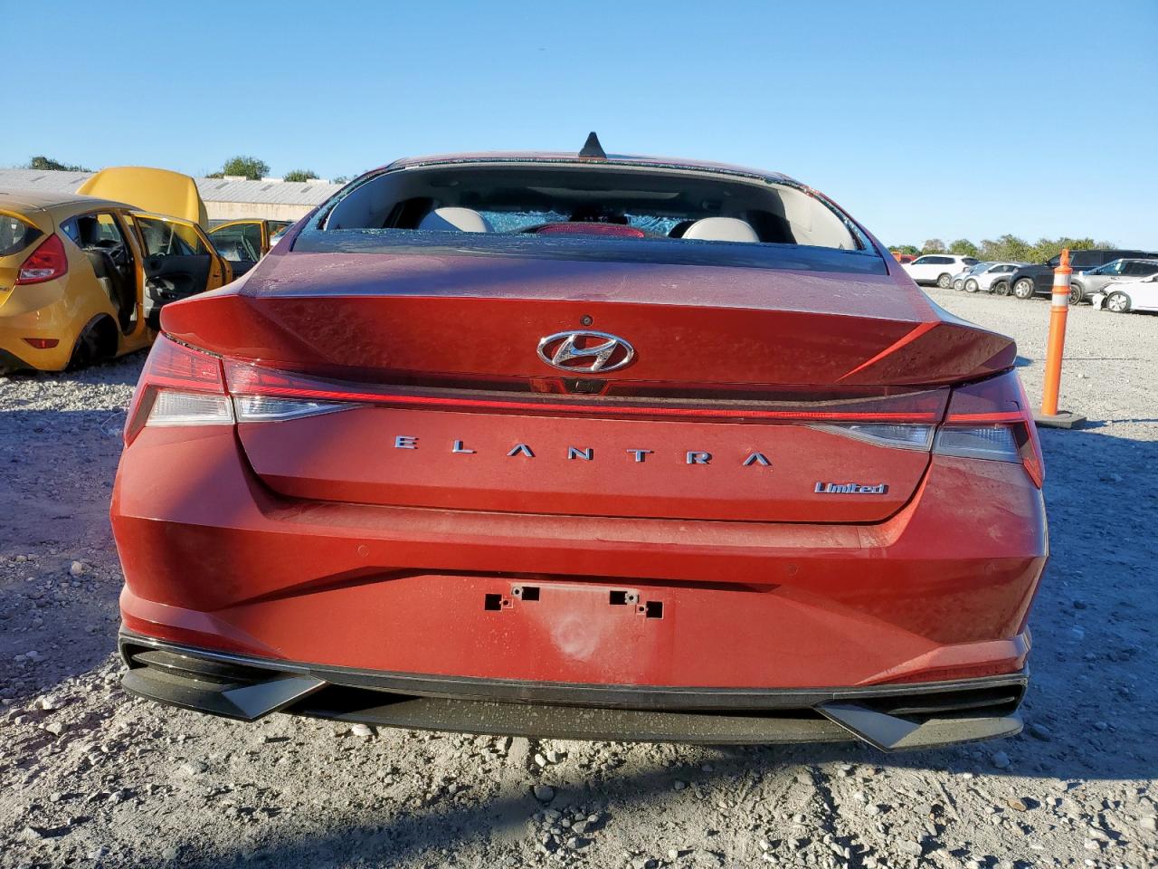 HYUNDAI ELANTRA LIMITED