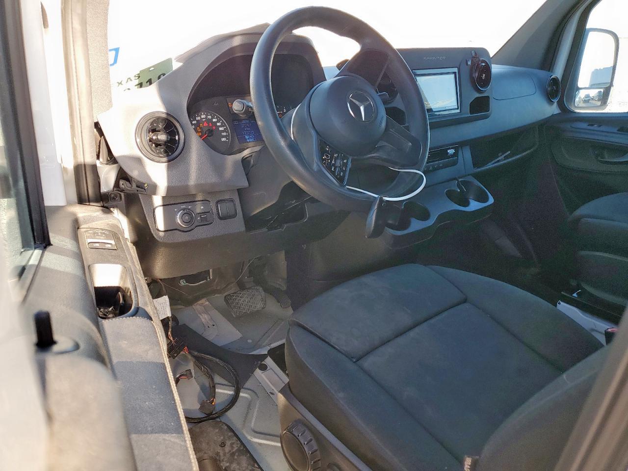 MERCEDES-BENZ SPRINTER 3500