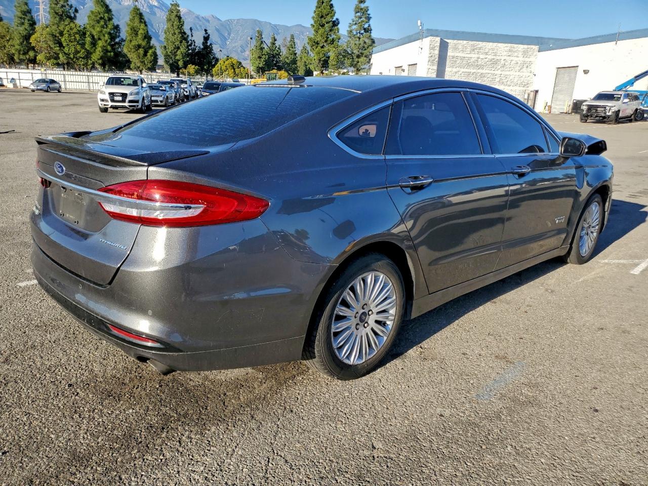 FORD FUSION TITANIUM/PLATINUM PHEV