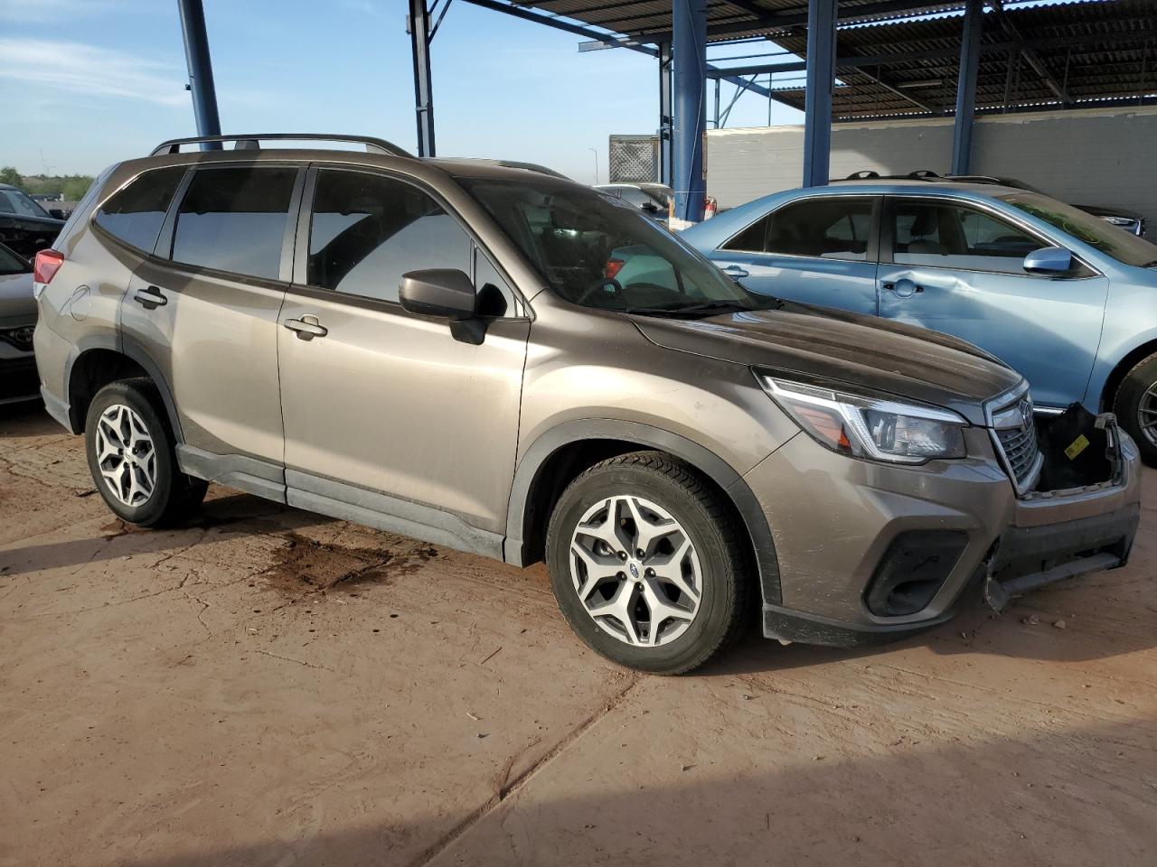SUBARU FORESTER PREMIUM
