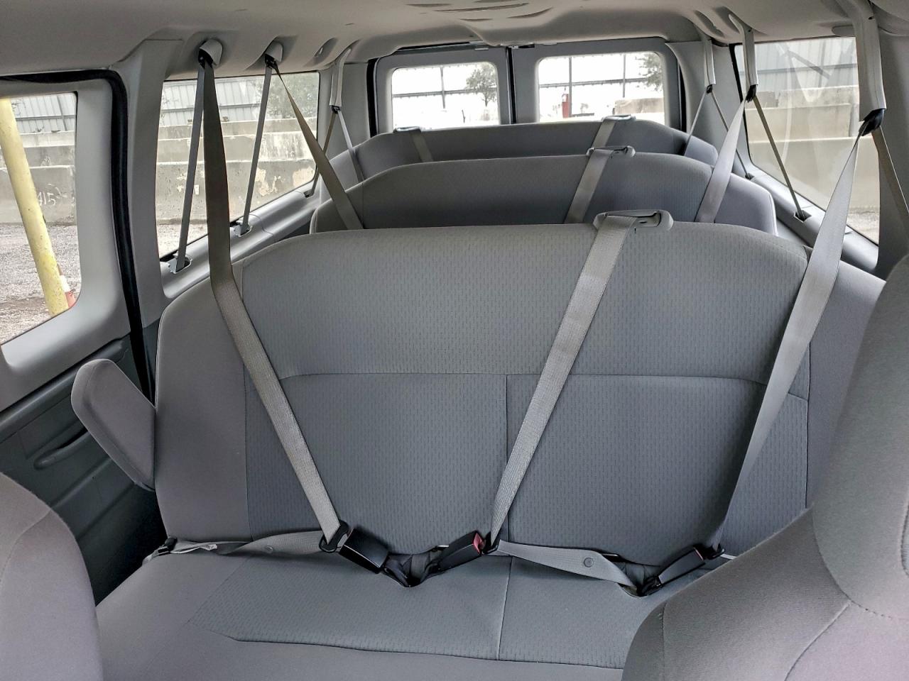 FORD ECONOLINE E350 SUPER DUTY WAGON