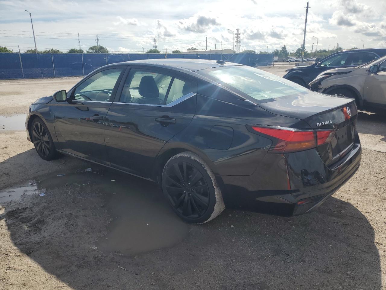 Lot #3302728119 2021 NISSAN ALTIMA SR