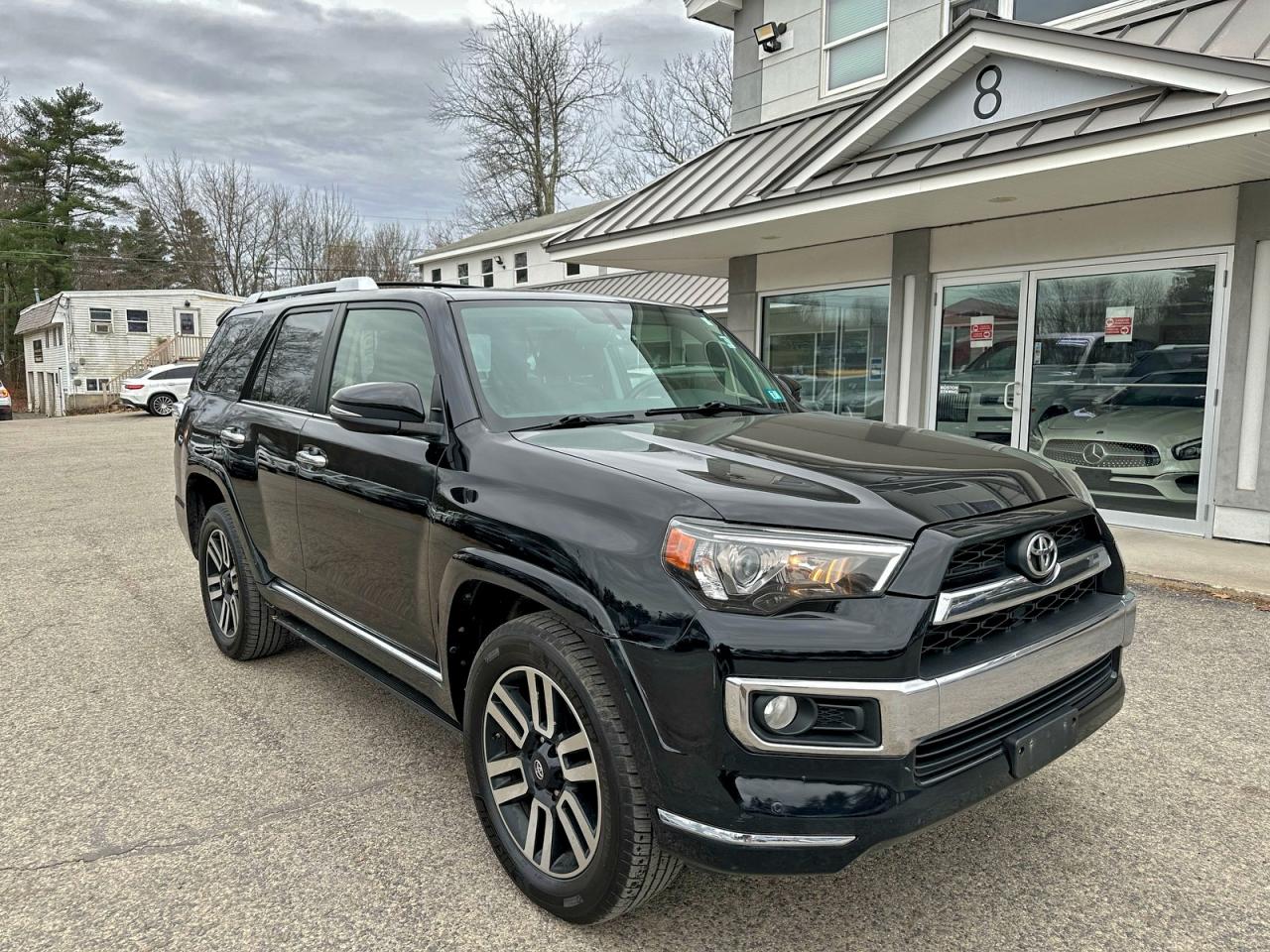 TOYOTA 4RUNNER SR5