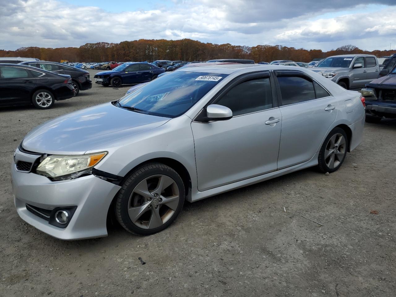 TOYOTA CAMRY SE