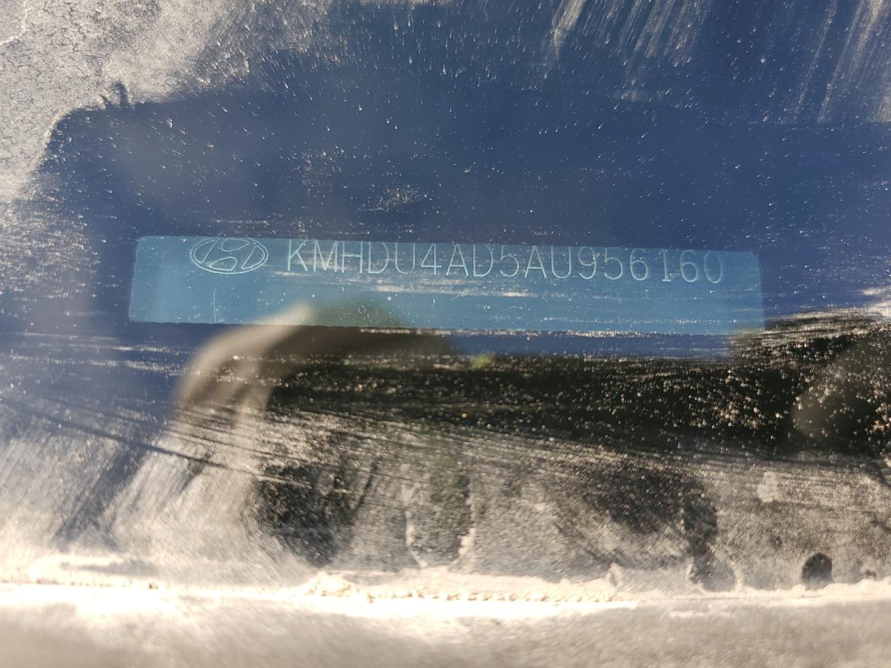 HYUNDAI ELANTRA BLUE