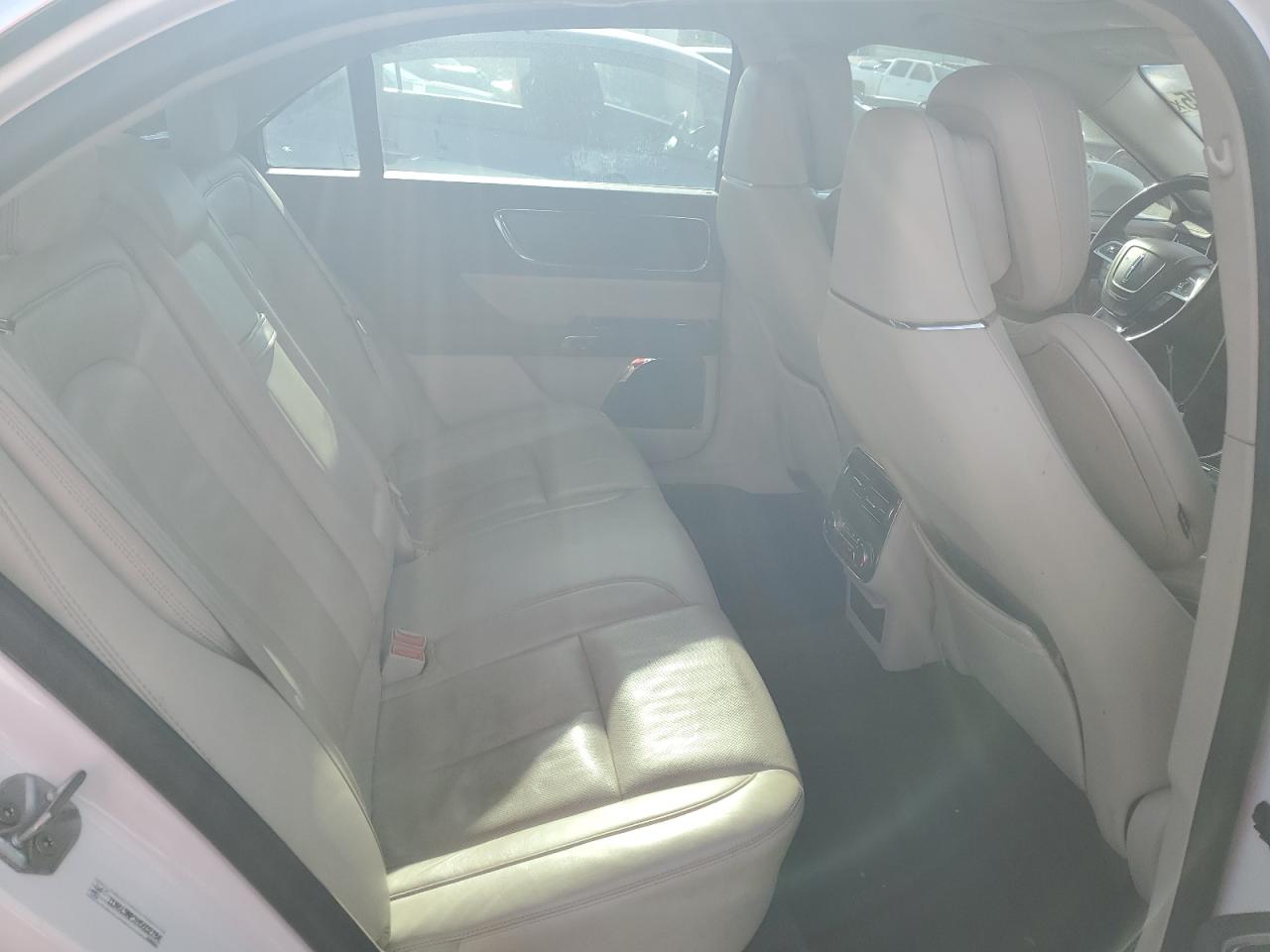 Lot #3302788919 2017 LINCOLN CONTINENTA