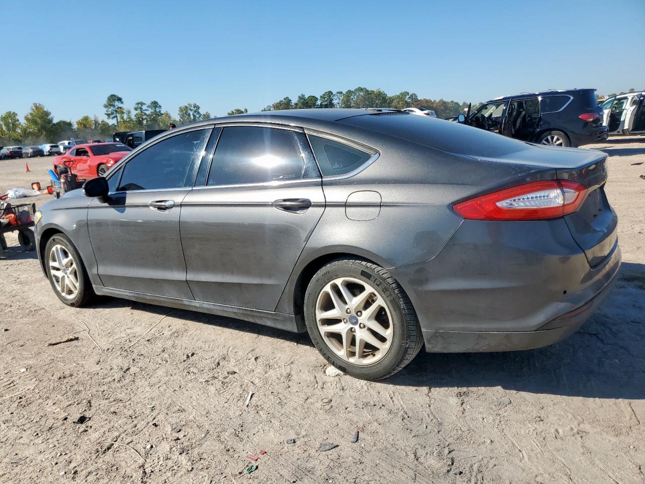 FORD FUSION SE