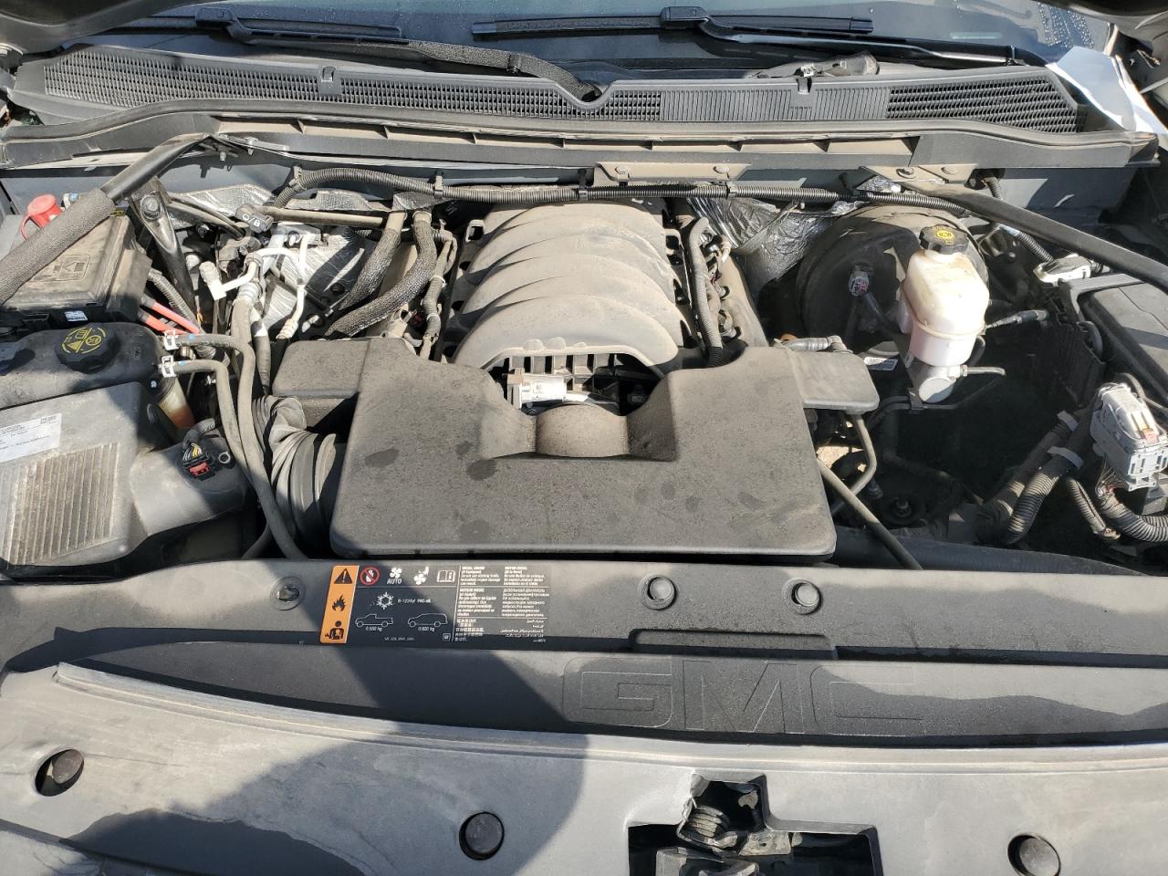 GMC SIERRA C1500 SLT