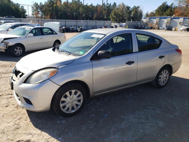 NISSAN VERSA S