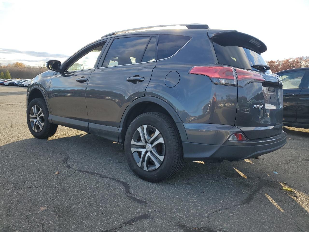 TOYOTA RAV4 LE