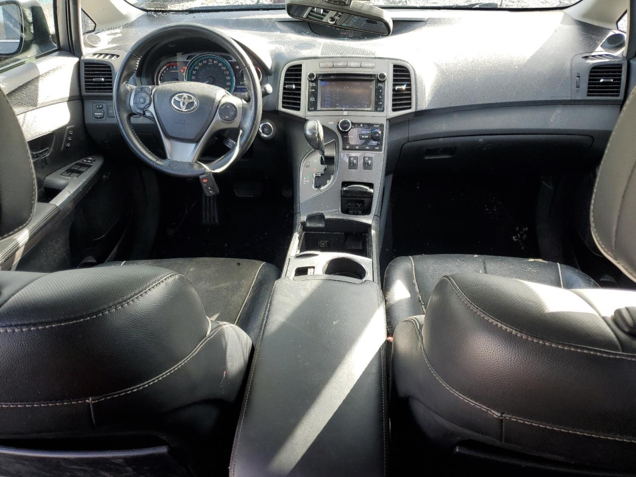 TOYOTA VENZA LE