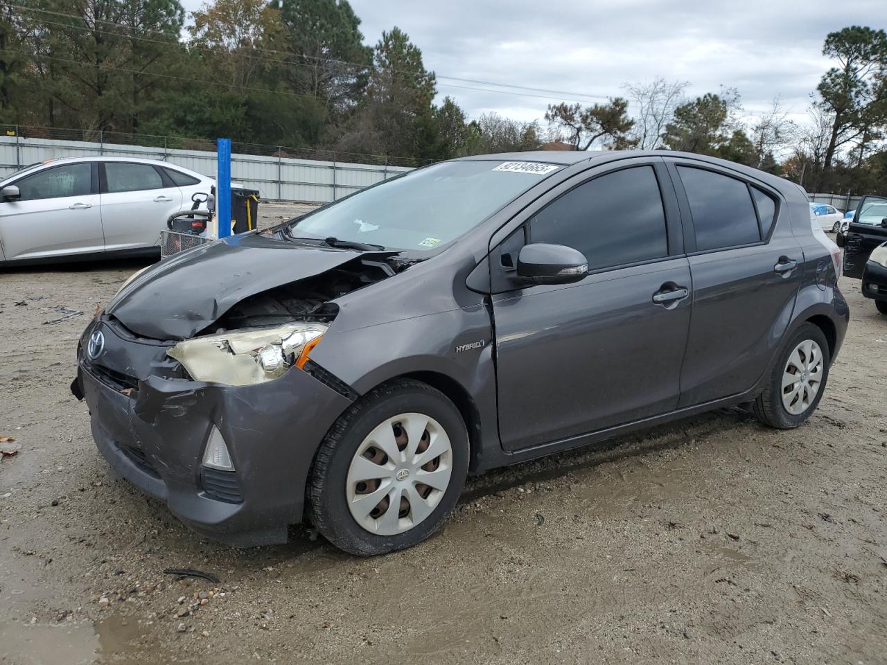 TOYOTA PRIUS C