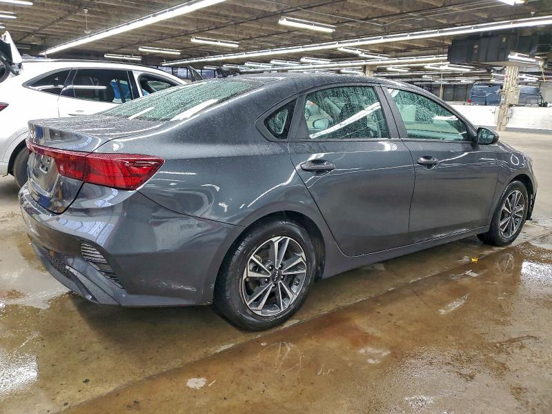 2023 KIA FORTE LX #3303972728