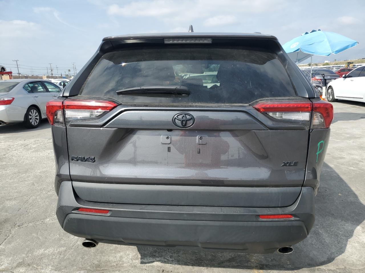 TOYOTA RAV4 XLE