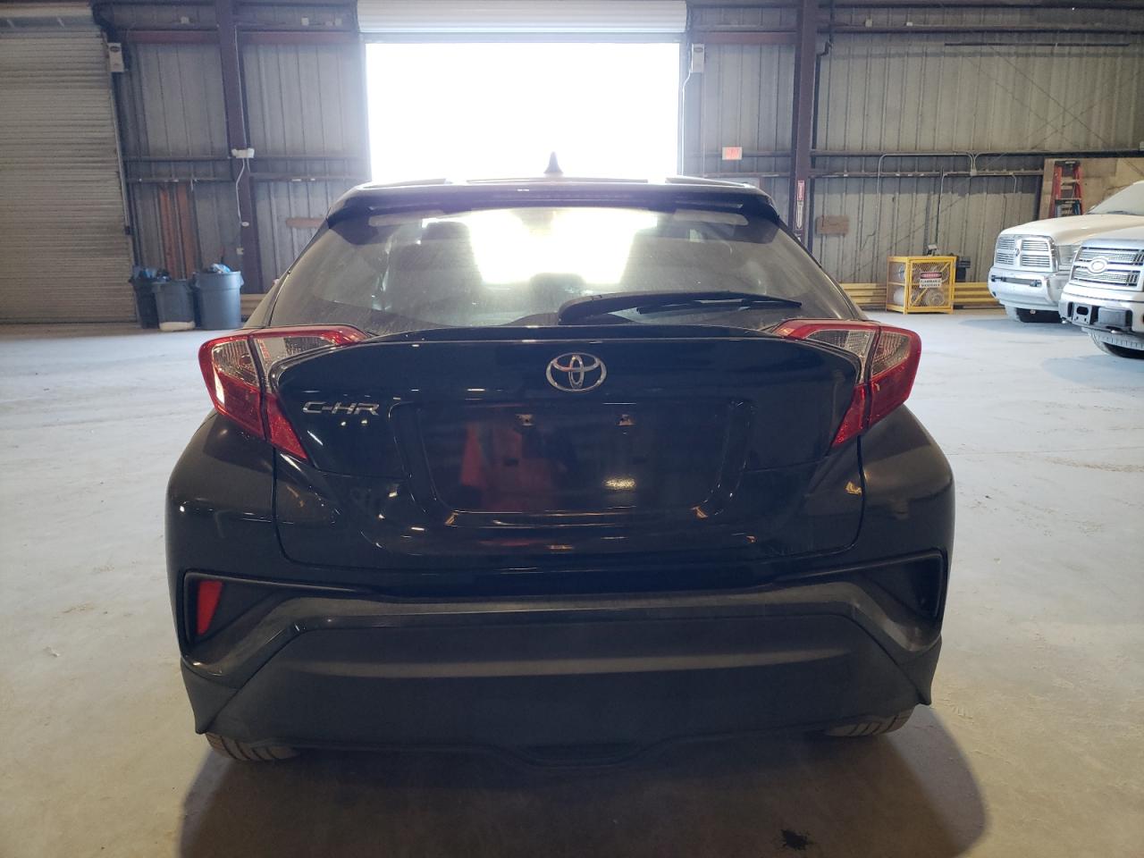 TOYOTA C-HR XLE