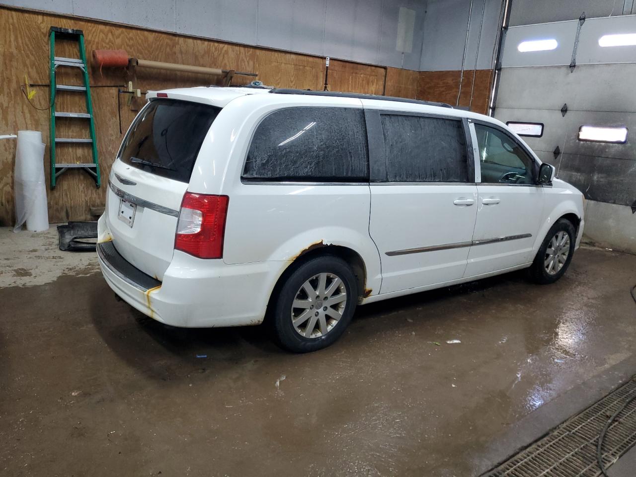 CHRYSLER TOWN & COUNTRY TOURING