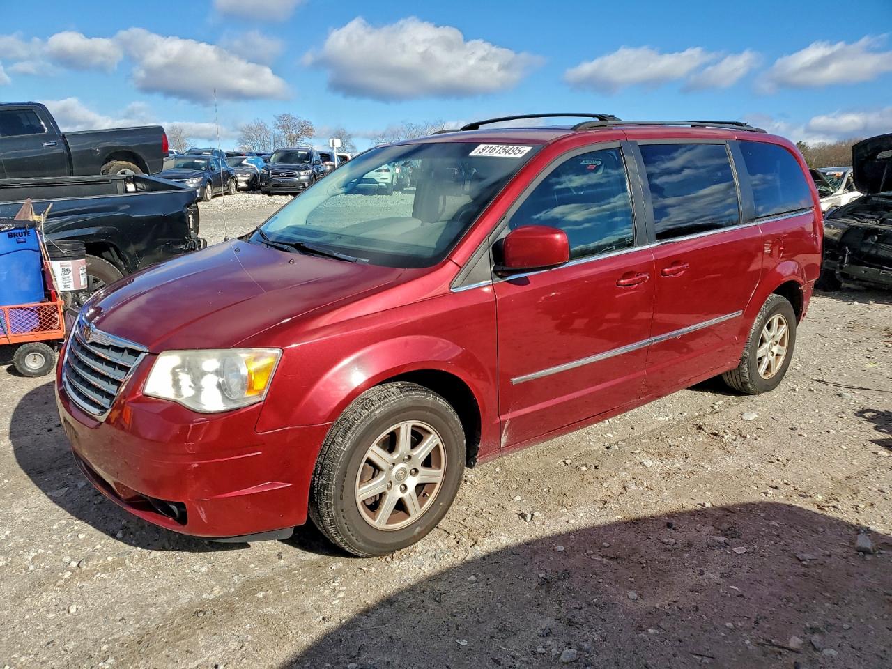 Lot #3302729017 2010 CHRYSLER TOWN & COU