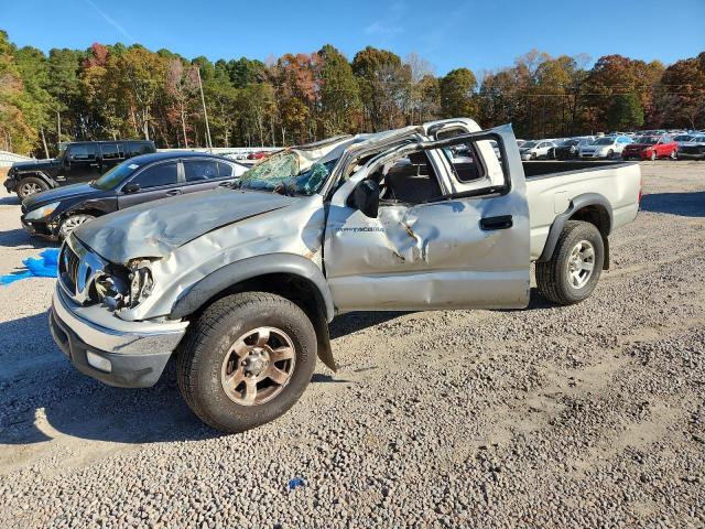 Global Auto Auctions: 2004 TOYOTA TACOMA XTR