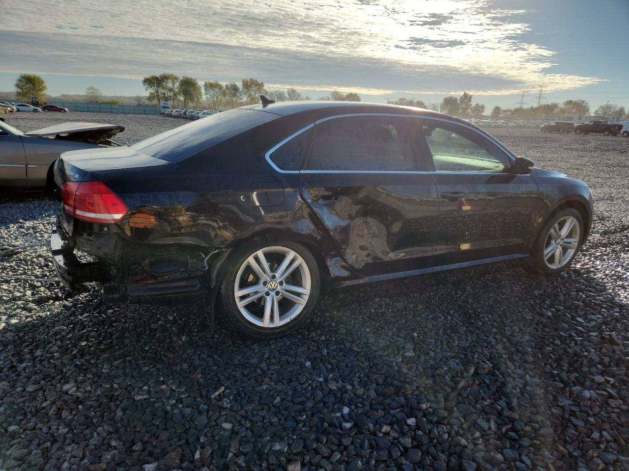 VOLKSWAGEN PASSAT SE