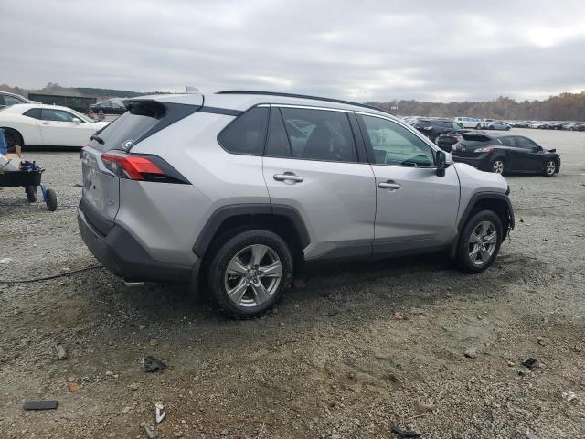 2025 TOYOTA RAV4 XLE #3296974821