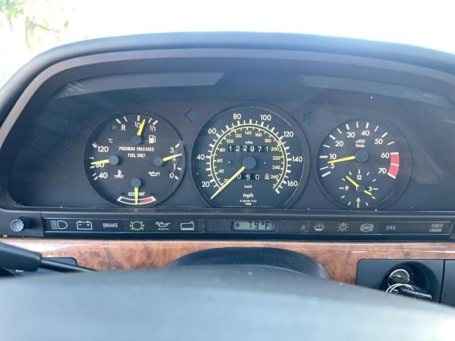 1988 MERCEDES-BENZ 560 SEC #3283798467