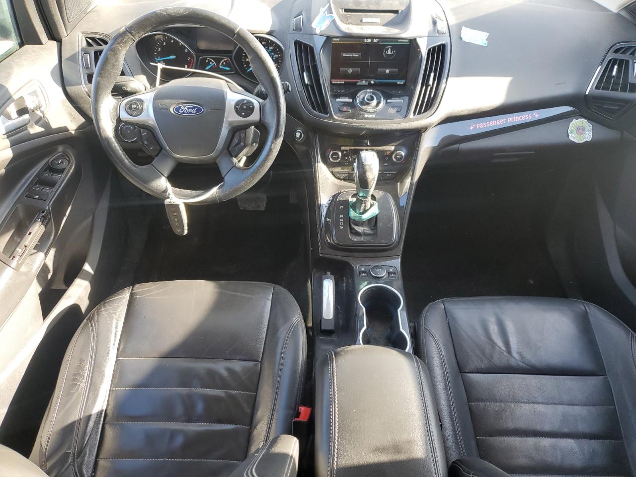 FORD ESCAPE TITANIUM