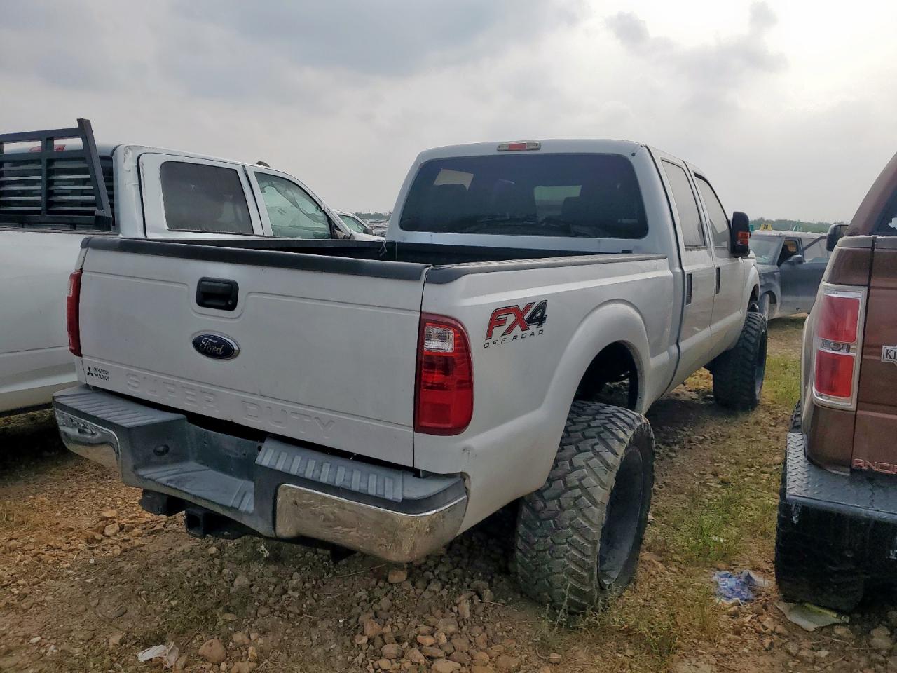 FORD F-250 SUPER DUTY