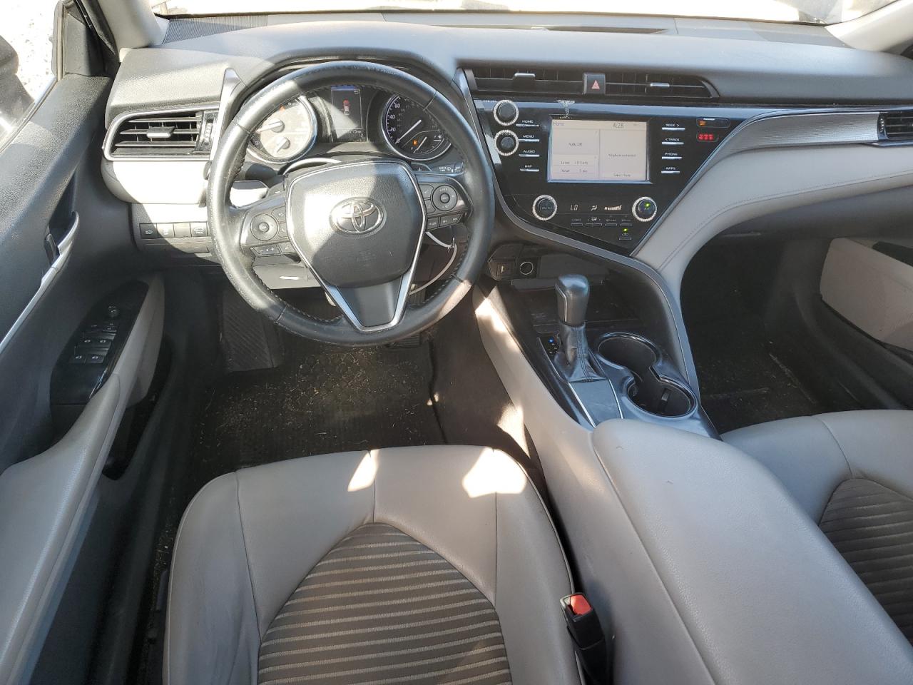 TOYOTA CAMRY L