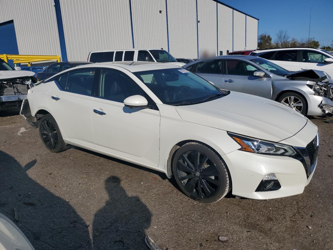 NISSAN ALTIMA PLATINUM