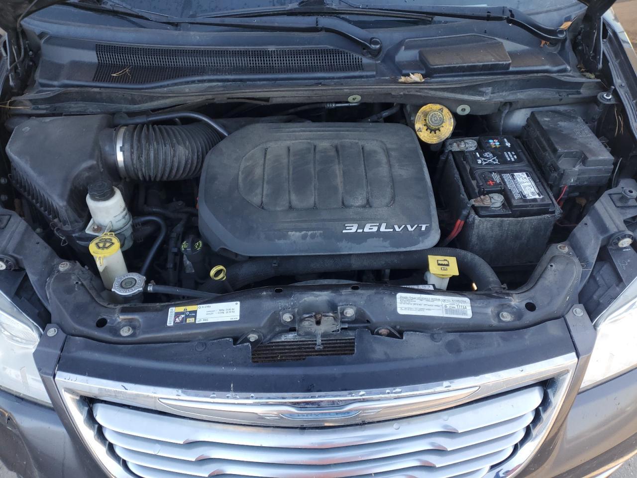 CHRYSLER TOWN & COUNTRY LIMITED PLATINUM