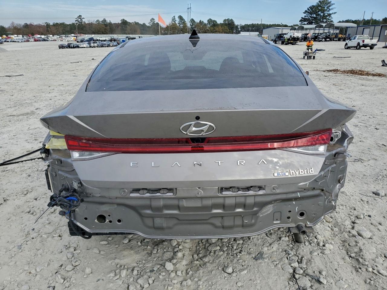 HYUNDAI ELANTRA BLUE