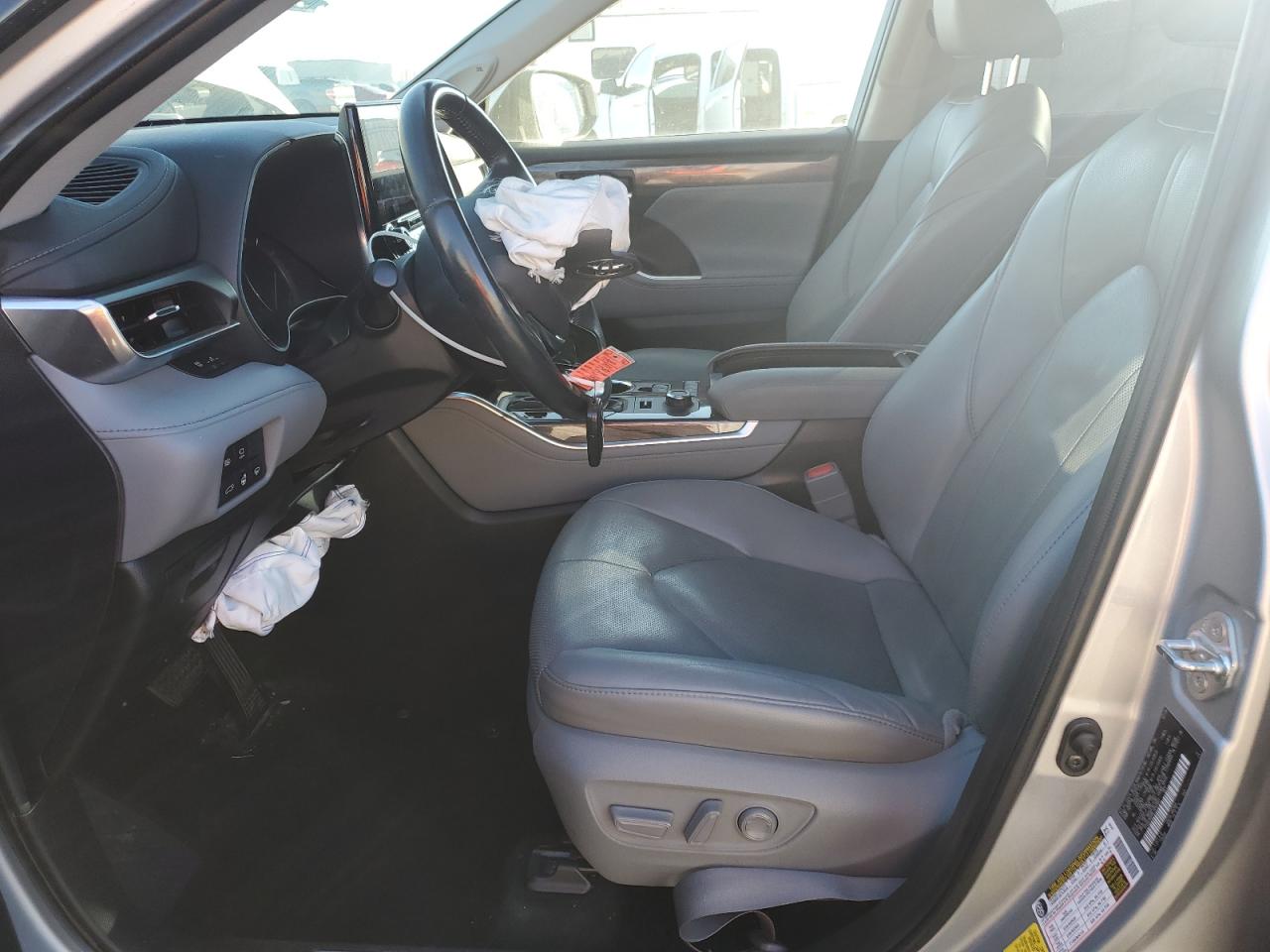 TOYOTA HIGHLANDER LIMITED