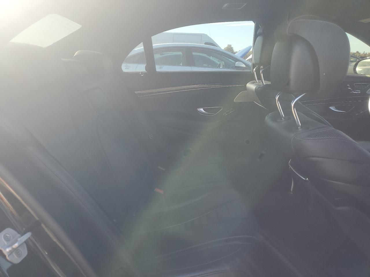 MERCEDES-BENZ S-CLASS 550